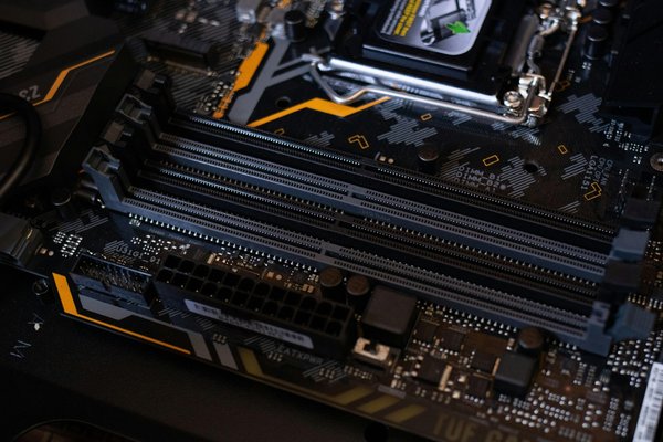 Montage PC sur mesure : comment optimiser performances, budget et fiabilité ?